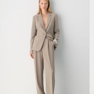 Aritzia Effortless Pant Crepette